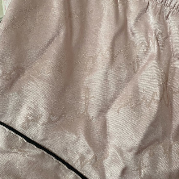 Victoria Secret Silk Pajama Shorts size Large - Picture 3 of 5